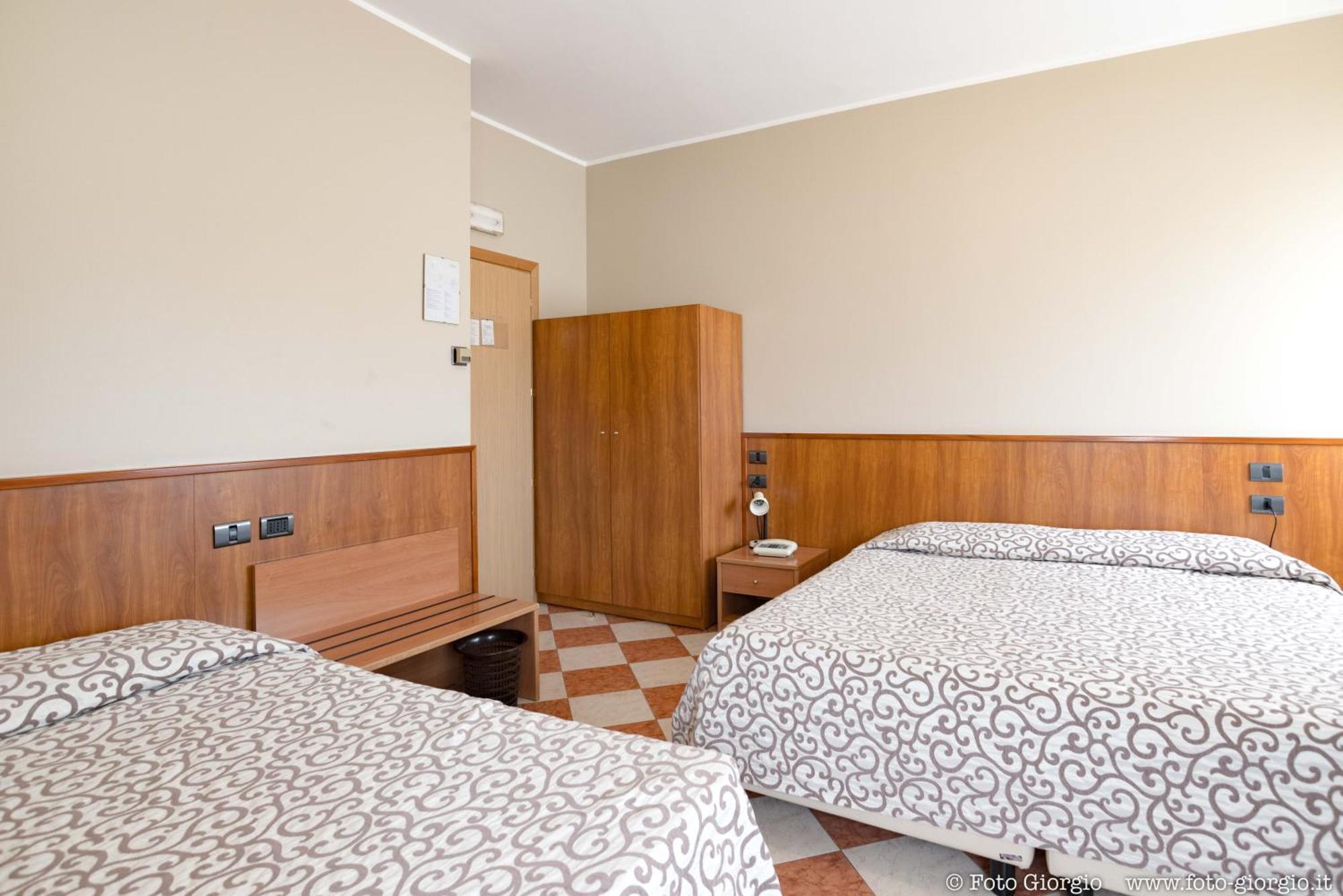 Hotel Daina Dalmine Exterior photo